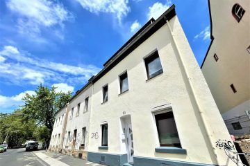 Attraktives Mehrfamilienhaus mit großzügigem Grundstück in Köln-Ehrenfeld, 50825 Köln, Mehrfamilienhaus